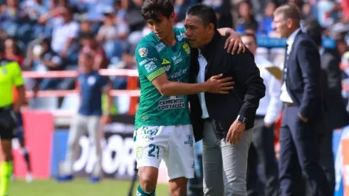 El técnico dijo que león no extraña al delantero
