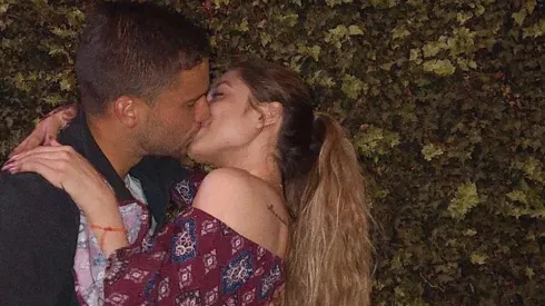 Iniestra posó con su bella pareja para festejar San Valentín