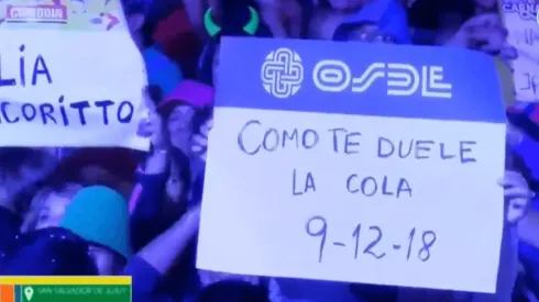 Estaba dando un show en pleno carnaval y leyó un cartel contra Boca