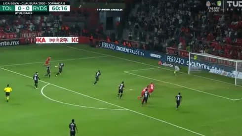 No para: Leo Fernández sacó un zurdazo imponente para el primer gol del Toluca