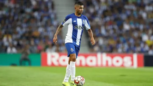 El empate le sirvió a Tecatito para seguir puntero en Portugal
