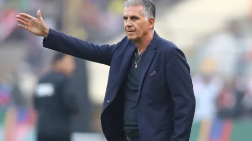 Y en medio de toda la crisis, ¿dónde está el técnico Carlos Queiroz?