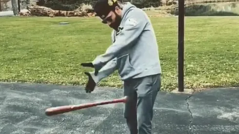 Video: el malabarista del béisbol nos sorprendió con estos trucos imperdibles