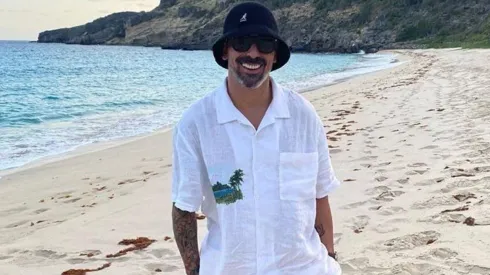 El picante cruce del Pocho Lavezzi con un seguidor en un posteo de Instagram