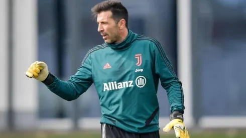 Gianluigi Buffon, un joven de 42 años de edad.
