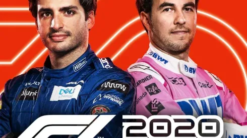 El mexicano junto a Carlos Sainz en la portada del videojuego
