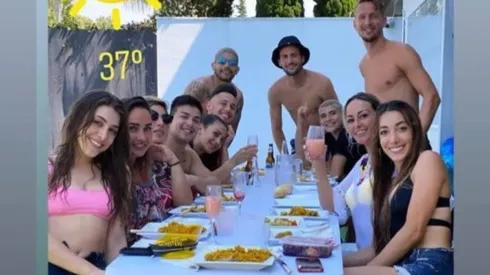 Cuatro jugadores del Sevilla se juntaron a comer con sus parejas rompiendo la cuarentena