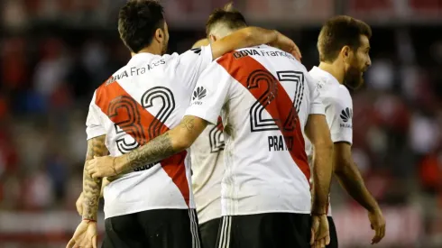 Foto de Lucas Pratto con Ignacio Scocco.
