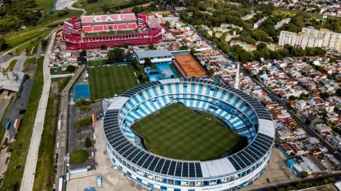 Foto de los dos estadios más grandes de Avellaneda.
