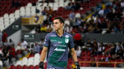 Alejandro Duarte atajó en la Universidad San Martín.
