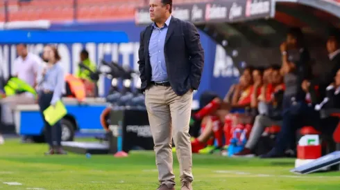 Juan Reynoso buscará romper la maldición de Cruz Azul.
