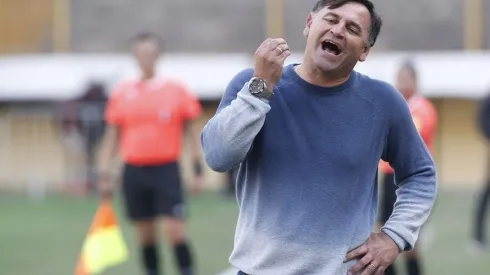 Carlos Bustos será el entrenador de Alianza Lima en la Liga 2.
