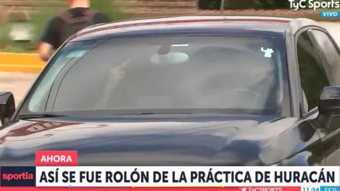 Lo quiere Riquelme para Boca y hoy se fue haciéndole gestos a los periodistas