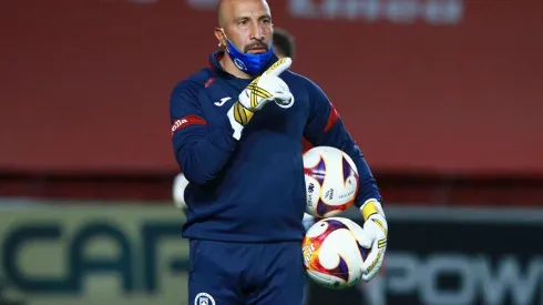 Óscar Pérez se recibió como director técnico en la Federación Mexicana de futbol.
