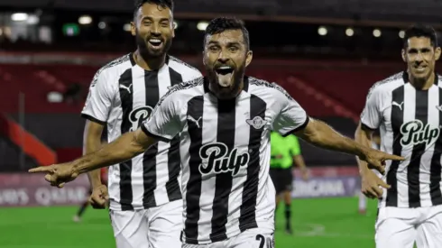 Con polémica, Libertad le ganó a Newell's a una semana del clásico de Rosario