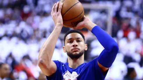 Ben Simmons debe mejorar su tiro de media y larga distancia.
