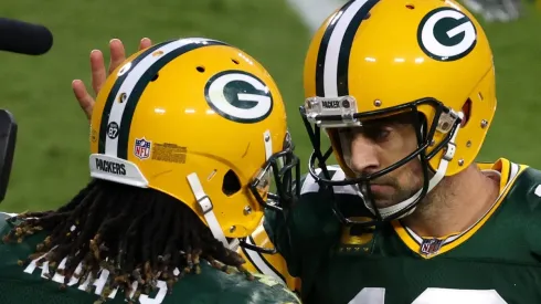 Aaron Rodgers y Davante Adams.
