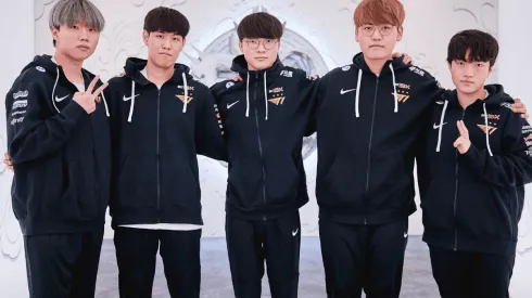 T1 derrota 3-0 a Hanwha Life y pasa a las semifinales de Worlds 2021