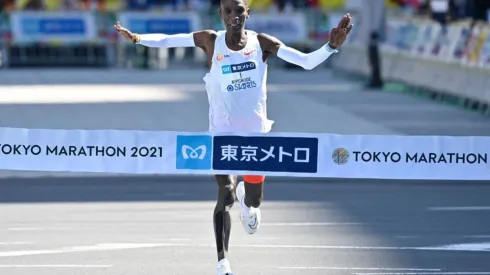 ¡Volvió Eliud! En Tokio hizo la cuarta mejor marca de la historia