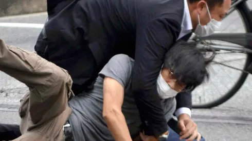 Tetsuya Yamagami fue detenido.
