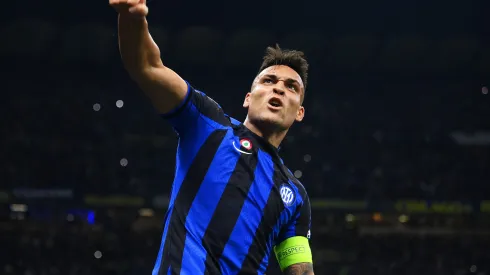 Inter volvió a vencer a Milan y es el primer finalista