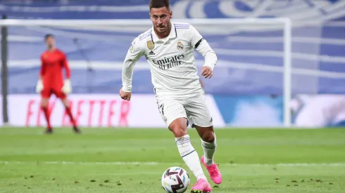 Medios españoles aseguran que el belga seguirá en Madrid, pero lejos del fútbol.