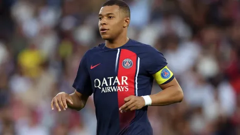 Kylian Mbappé sacude el PSG con su inesperado anuncio.