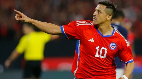 El chileno de 34 años estaría lejos de llegar seguir su carrera en Francia.