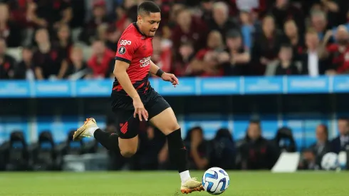 El nacido en Timoteo llegará al Barcelona con 18 años para sumarse al equipo de Xavi Hernández.