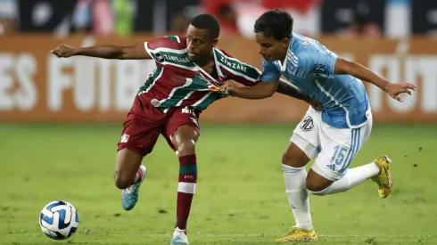 LIMA, PERU - APRIL 05: Keno of Fluminense fights for the ball with Jhilmar Lora of Sporting Cristal during a Copa CONMEBOL Libertadores 2023 group D match between Sporting Cristal and Fluminense at Estadio Nacional de Lima on April 05, 2023 in Lima, Peru. (Photo by Daniel Apuy/Getty Images)