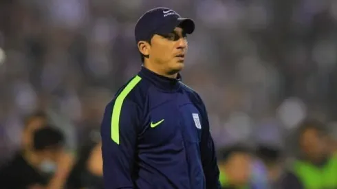 Prensa internacional informa salida de Chicho Salas
