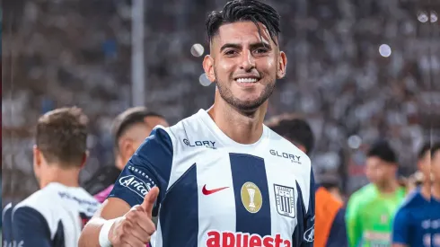 Zambrano insulta a sus críticos.
