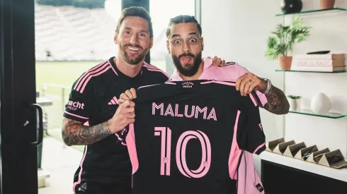 Maluma viralizó la particular sorpresa de Lionel Messi. 

