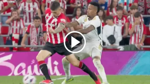 El brasileño tuvo que salir antes del final del partido por lesión en su rodilla izquierda