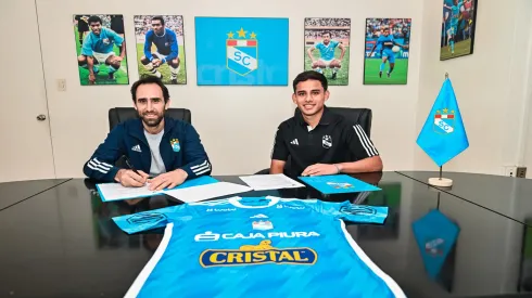 ¿Hasta cuándo renovó Jhilmar Lora con Sporting Cristal?