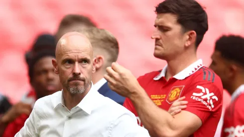 Erik ten Hag respaldó a Harry Maguire tras confirmarse que seguirá en Manchester United