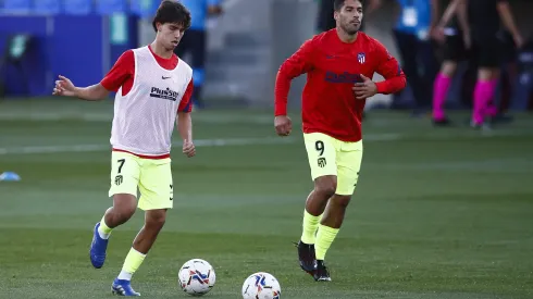 Suárez le comentó una foto a João Félix para darle la bienvenida a Barcelona