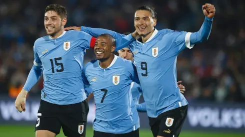 Uruguay sumó sus primeros tres puntos en el debut ante Chile 
