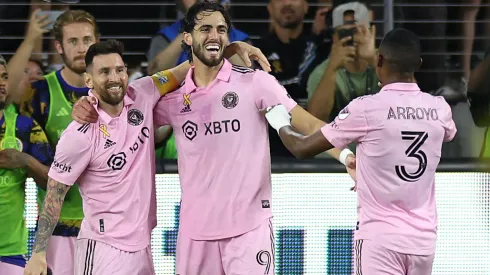 El delantero ecuatoriano ahora tiene 21 goles y se acerca a los 29 de Gonzalo Higuaín