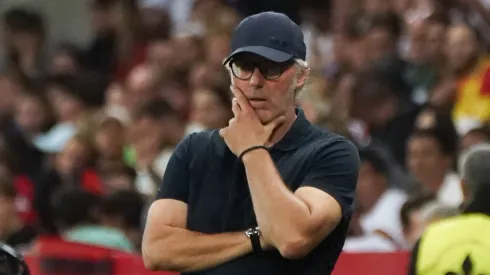 Lyon reemplazaría a Laurent Blanc con otro campeón del mundo