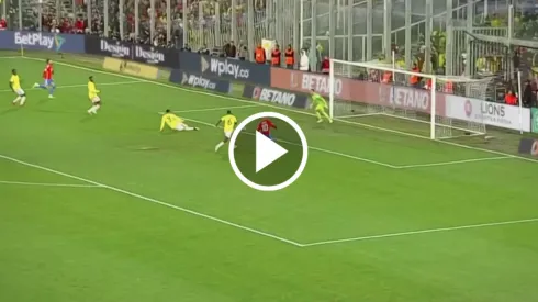 El delantero chileno se perdió la ocasión más clara del primer tiempo