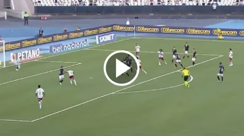 El lateral izquierdo del Fluminense anotó uno de los mejores goles de la jornada.