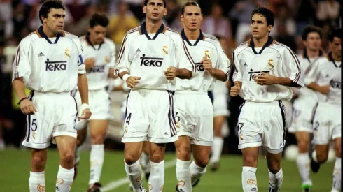 19 Sep 1998:  Manuel Sanchis, Fernando Hierro, Fernando Redondo and Raul (left-right) of Real Madrid at the start of a match against Barcelona in Madrid, Spain. The game ended in a draw 2-2.  Mandatory Credit: Clive Mason /Allsport
