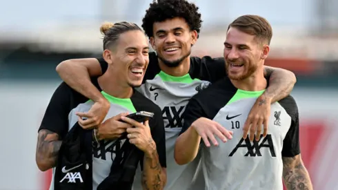 Alexis pierde la paciencia con un compañero del Liverpool: "el tipo más molesto del mundo"