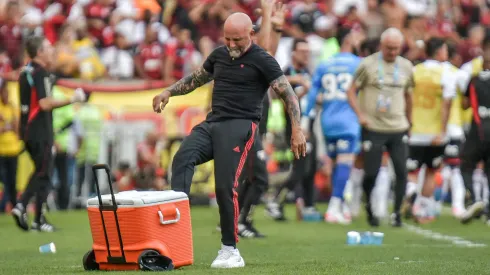 Sampaoli tiene dos duelos claves para su futuro en el 'Mengao'.