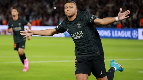Mbappé figura entre los 30 candidatos para quedarse con el trofeo.