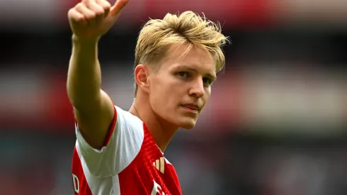 Martin Odegaard firmó su renovación con el Arsenal
