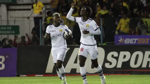 Cuenca.Ecuador 24 de septiembre del 2023 En la noche  de hoy en el estadio Alejandro Serrano Aguilar el D.Cuenca recibe al Barcelona S.C por la fecha 7ma fecha de la segunda etapa del  campeonato nacional de futbol LigaPro Bet593 2023.<br />
foto Boris Romoleroux/API.
