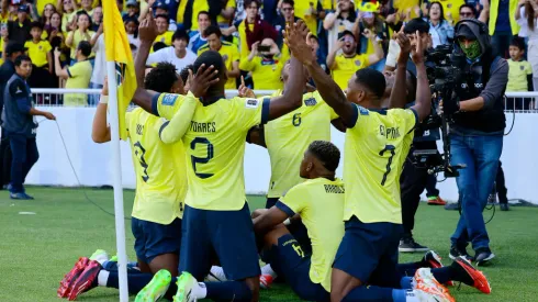 QUITO, ECUADOR – SEPTEMBER 12: Felix Torres of Ecuador celebrates with teammates after scoring the team's first goal during a FIFA World Cup 2026 Qualifier match between Ecuador and Uruguay at Estadio Rodrigo Paz Delgado on September 12, 2023 in Quito, Ecuador. (Photo by Franklin Jacome/Getty Images)
