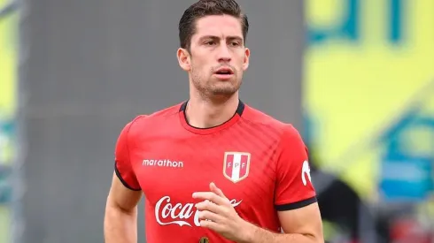 El grotesco blooper de Santiago Ormeño con la Selección Peruana antes de jugar